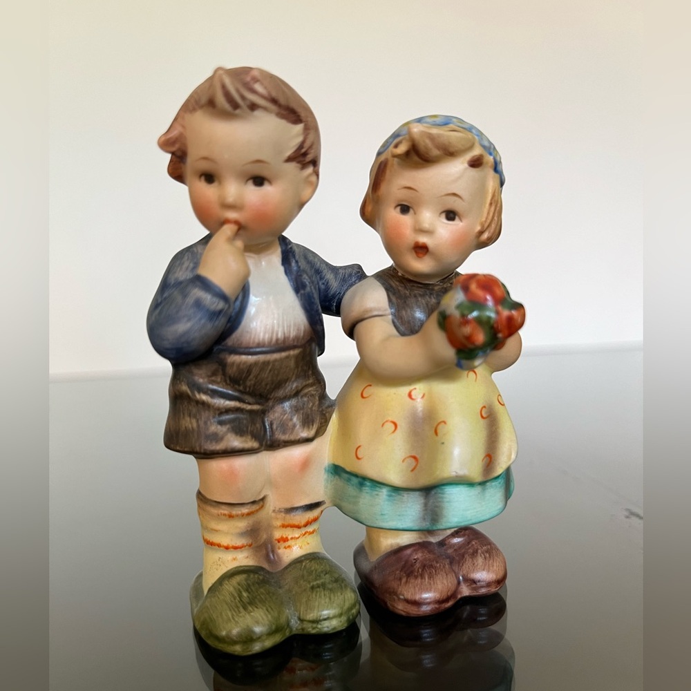 Hummel We Congratulate